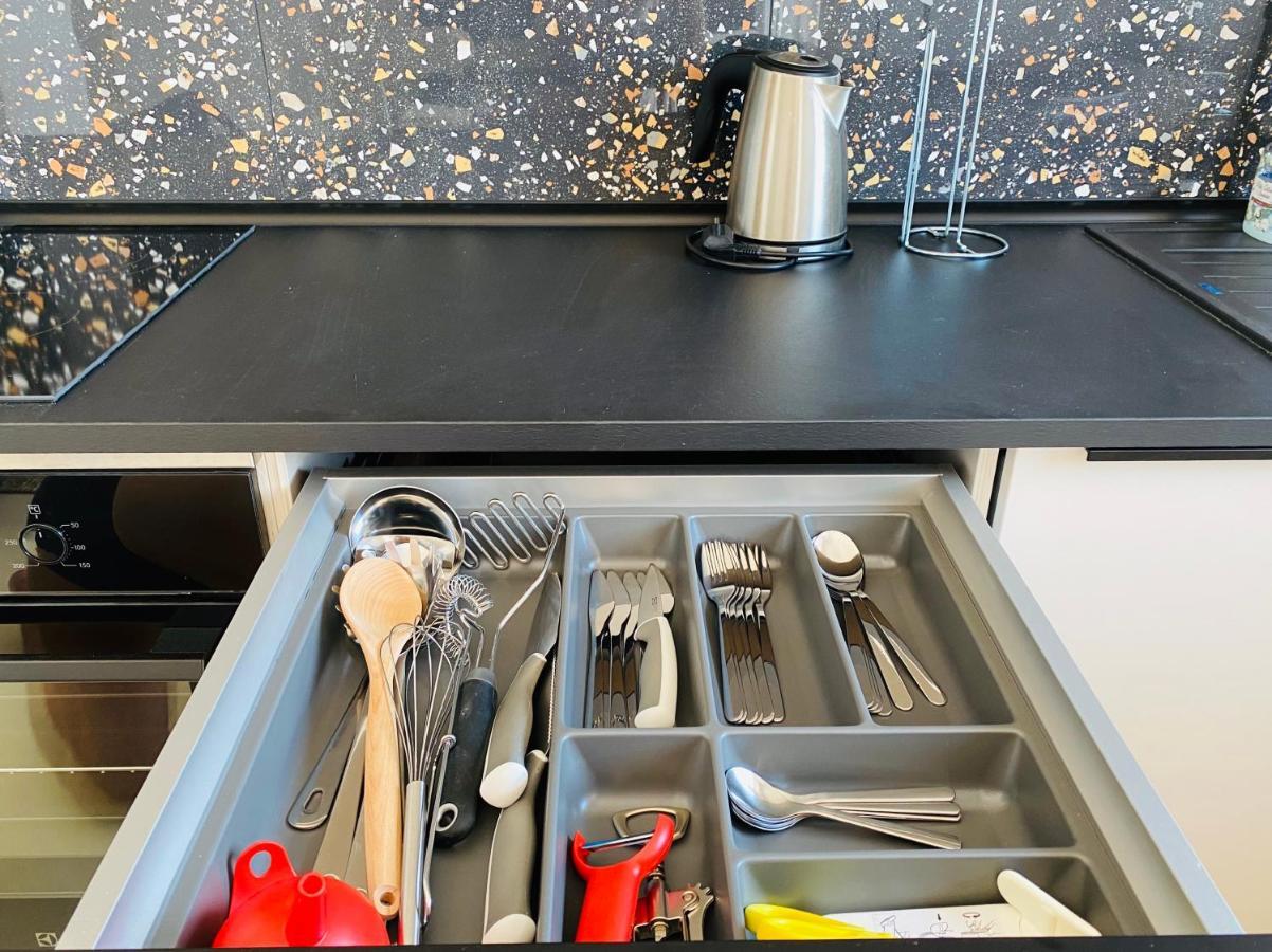Apartman Meghan Novi Vinodolski Buitenkant foto